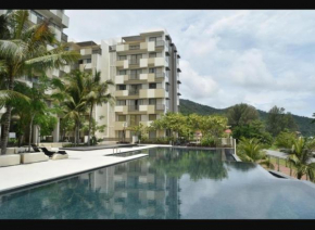 By The Sea Batu Ferringhi Beach Front Apartment Suite